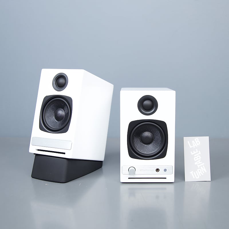 Audioengine: HD3 Powered Bluetooth Speakers - White + DS1 Speaker Stands *sp-075 *LOC_LW3 image 1