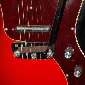 Immagine Video Demo Silvertone by Danelectro Hornet  Guitar Model 1450 Pro Setup New Silvertone Gigbag 1967 R - 3
