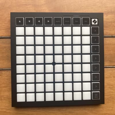 Novation Launchpad Mini MKIII Pad Controller