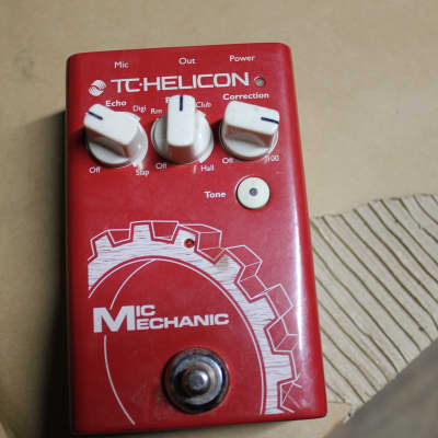 TC Helicon Mic Mechanic 2 Vocal Effects Pedal | Guitar Center