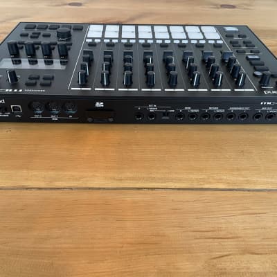 Roland MC-707 Groovebox 2019 - Present - Black image 7