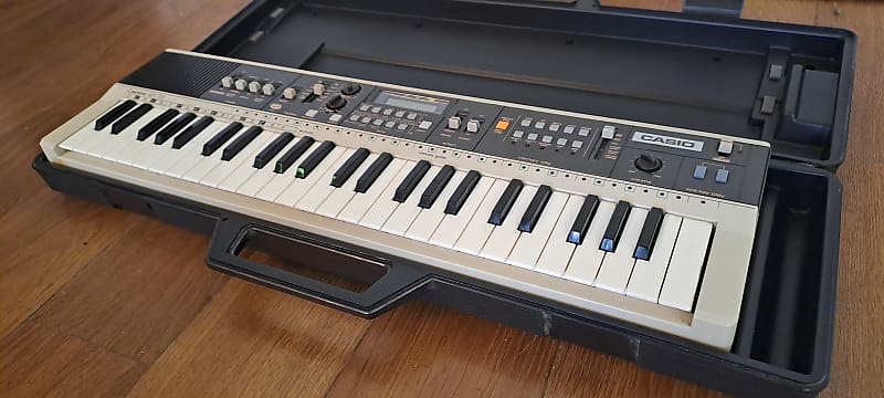 Casio MT-70 Casiotone 49-Key Synthesizer | Reverb Australia
