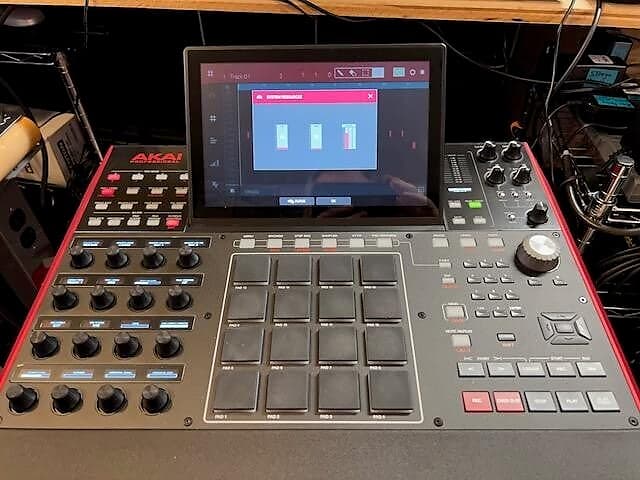 Akai Professional MPC X Standalone Sampler and Sequencer including Case and free small Akai Keyboard image 1