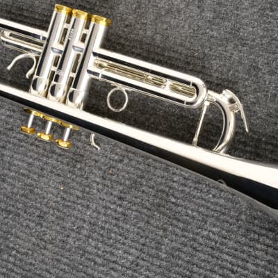 Schilke Model i33 Silver Plated Bb Trumpet w Gold Trim Kit image 2