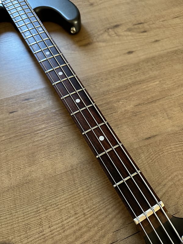 ERNIE BALLMusicmanStingrayUSA