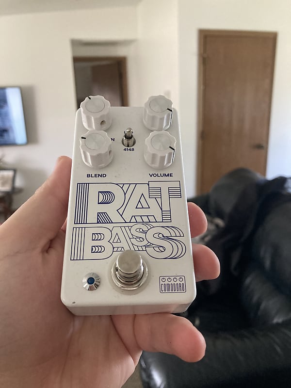 Comodoro Rat Bass