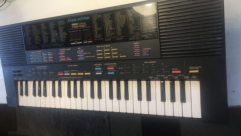 YAMAHA Portasaund PSS-580 FM音源 Yamaha Portasound PSS-580 FM keyboard - YouTube