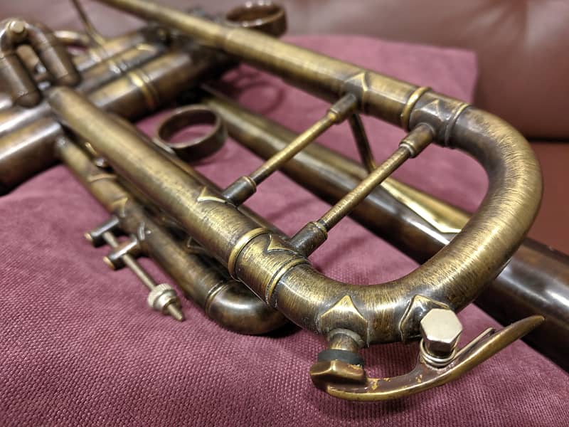 Bach 180-37* Stradivarius Series Bb Trumpet Raw Brass Vintage