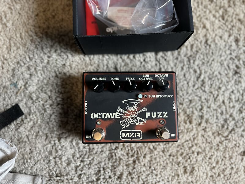 MXR SF01 Slash Octave Fuzz