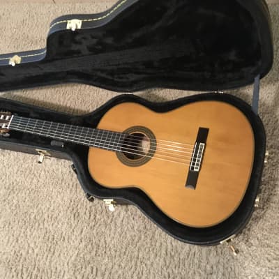 Yamaha  C-300 concert classical guitar  1970s Solid Spruce and rosewood back and sides image 2