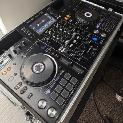 Pioneer XDJ-RX2 Professional Digital DJ System with Touchscreen 