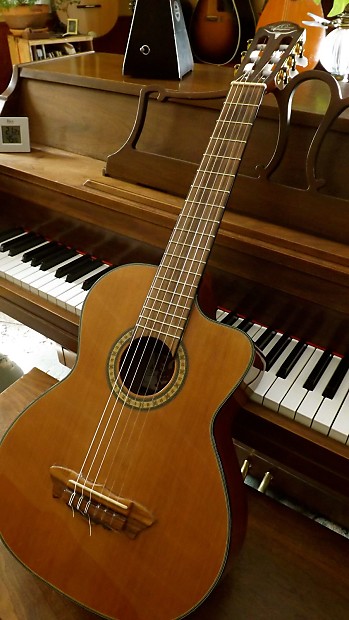 Oscar schmidt requinto top