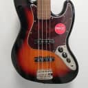 Squier Classic Vibe '60s Jazz Bass® Fretless, Laurel Fingerboard, 3-Color Sunburst 0374531500