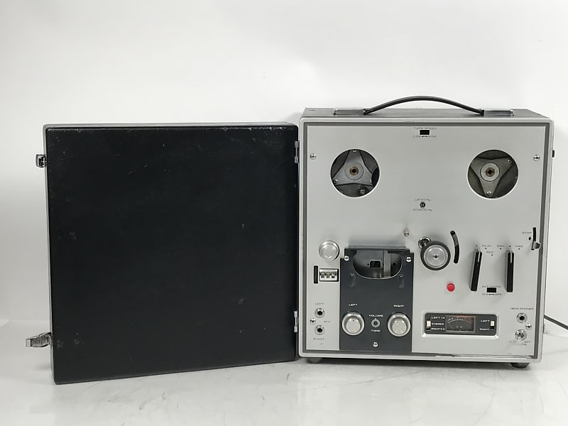 Akai 1700 Reel to Reel 4 Track Stereo Monaural Sound Recorder Reproducer  			