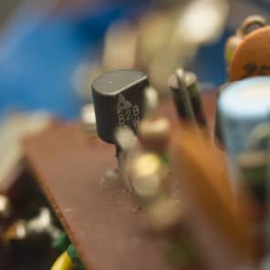 YACK/YF-2 Fuzz BoX ハンドメイド Guitar FX Layouts: YACK YF-2 Fuzz