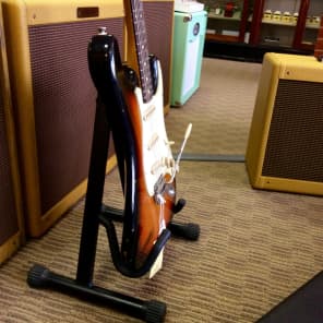 K-Line Springfield Stratocaster 2016 3-Tone Burst image 9