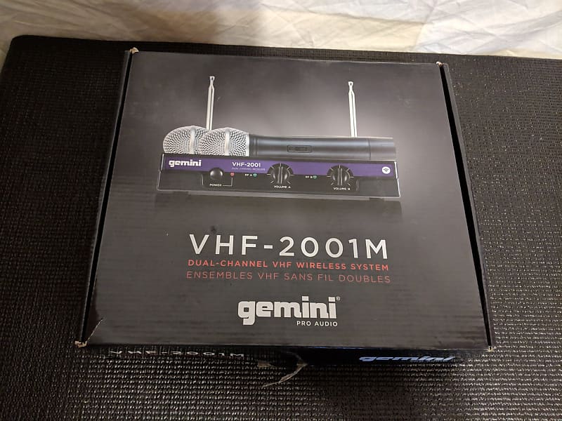 Gemini VHF 2001M Black Dual Handheld Wireless Mic System W