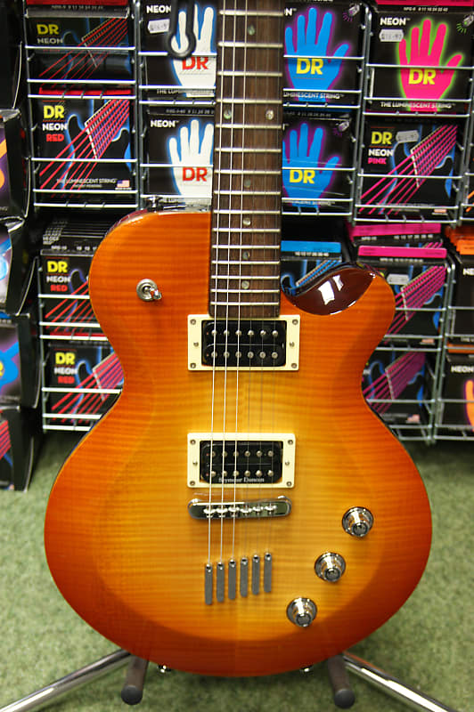 Yamaha AES620 electric guitar in honeyburst - made in Korea