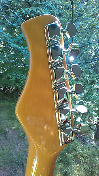 80's Vintage HONDO H-77 Stratocaster Copy Electric Guitar / HSS STRAT /  Super Clean !!!