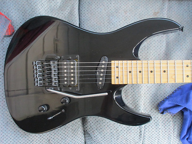 Yamaha RGZ-211M Black Superstrat W/Case RGX-211M | Reverb