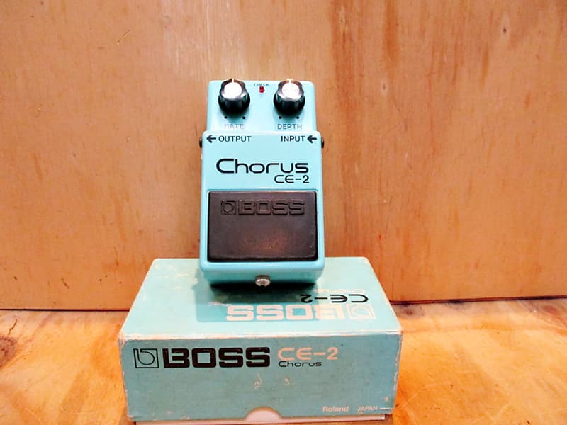 Boss CE-2