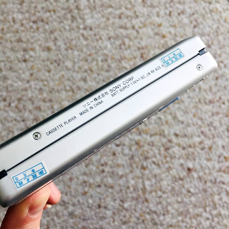 SONY WM EX651 Walkman Cassette Player, Excellent Silver