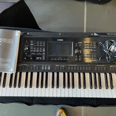 Yamaha PSR-SX900 61-Key Arranger Workstation 2019 - Present - Black