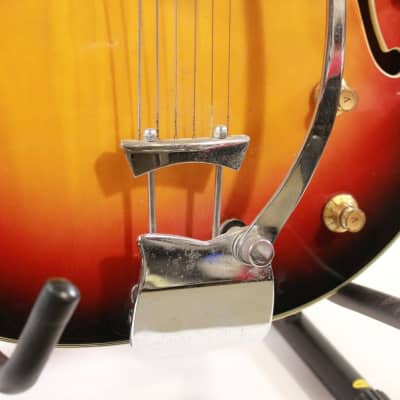 Bruno Conqueror  Semi Hollow Electric Guitar w/ Vibrato Bridge in Sunburst image 13