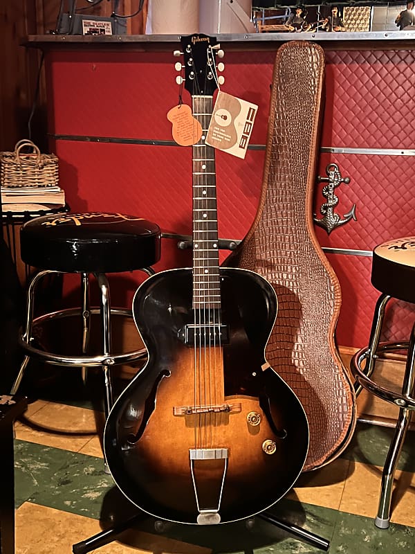 Gibson Collectors grade 1953 ES 125 w/ hang tags 1953 - Sunburst image 1