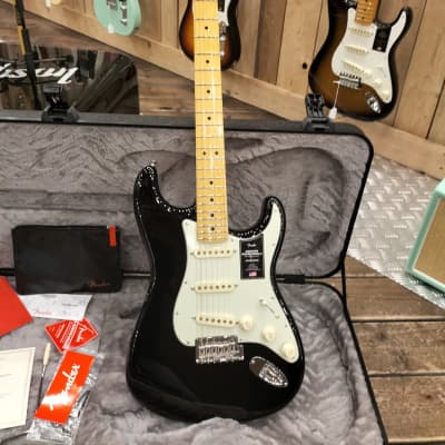 Fender American Professional II Stratocaster Maple Fingerboard, Black image 10