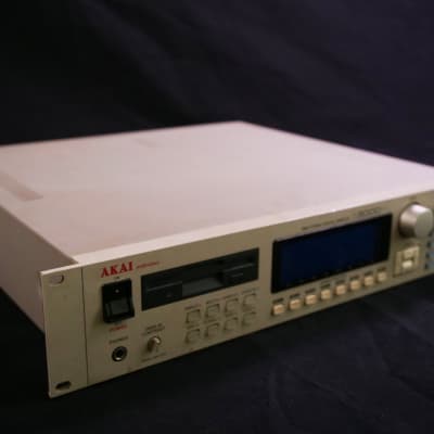 Akai S3000XL MIDI Stereo Digital Sampler 1996 | Reverb