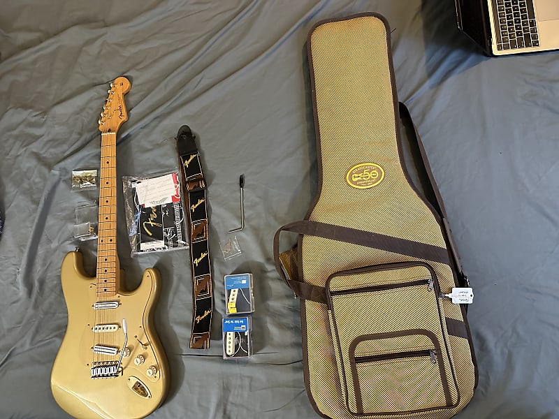 Fender 50th Anniversary Stratocaster Aztec Gold 2004 | Reverb