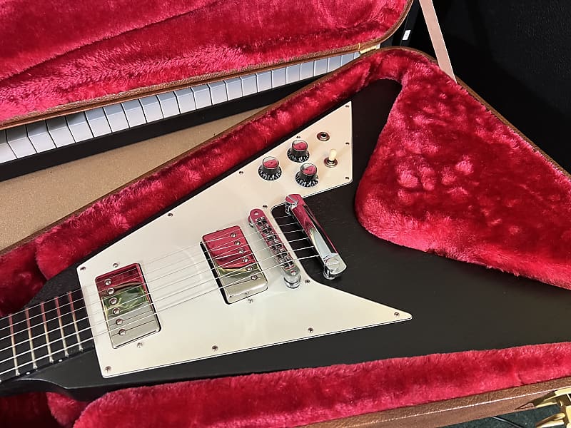 2002 Gibson Flying V Faded Crescent Moon - Ebony w/ Gibson