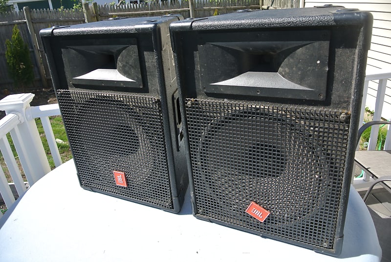 Pickup Mass - JBL MR825 Monitor PA DJ Wedge Speakers 250 Pickup Mass - JBL MR825 Monitor PA DJ Wedge Speakers 250