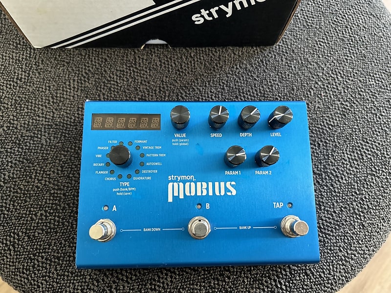 Strymon Mobius