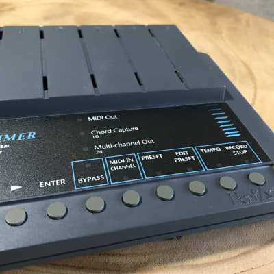 Oberheim Strummer Keyboard to Guitar MIDI Chord Converter w/ power supply image 3