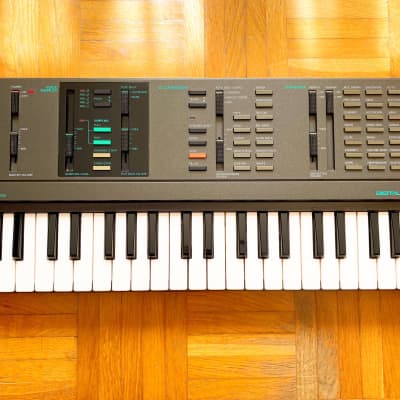 Yamaha VSS-100 (Japan, 1987) - Voice Sampling Sampler Keyboard with manual! Big brother of the VSS-30! image 6