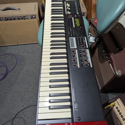 Hammond SK1. Keyboard