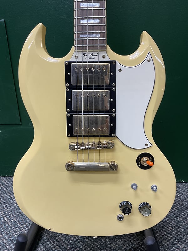 Epiphone G-400 Les Paul Custom | UNISOUND BANGKOK エレキ