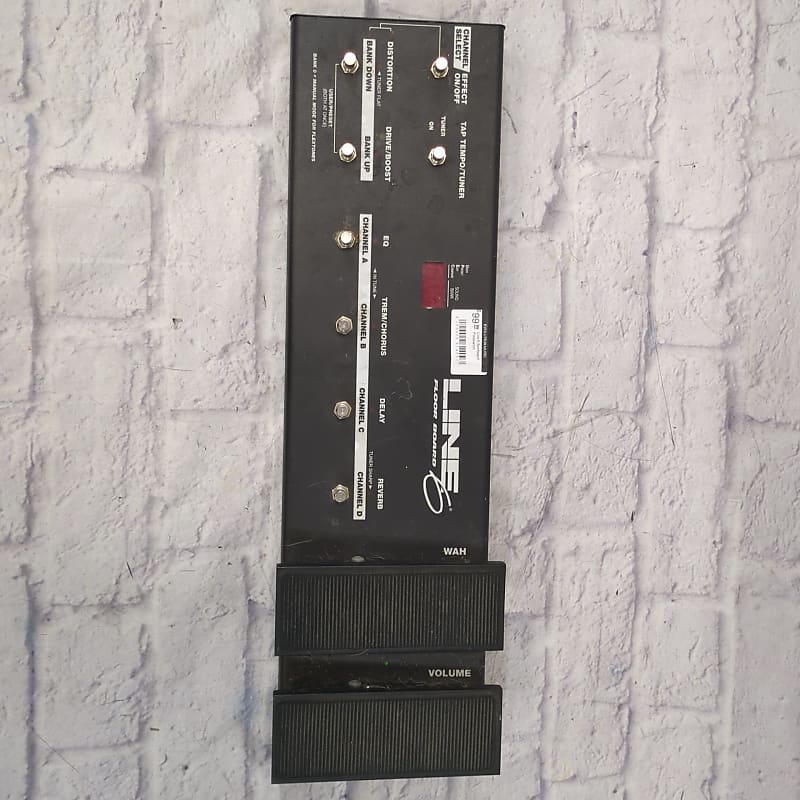 Line 6 floorboard Footswitch Reverb