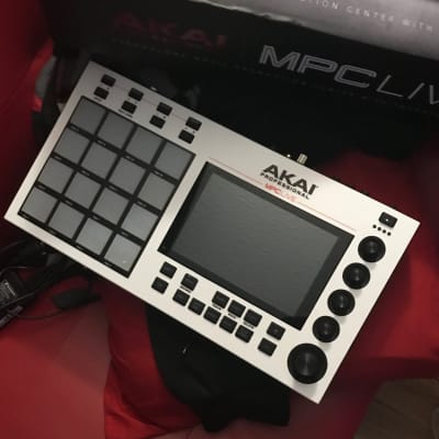 Akai MPC Live Standalone Sampler/Sequencer – BuyOrBorrow Music