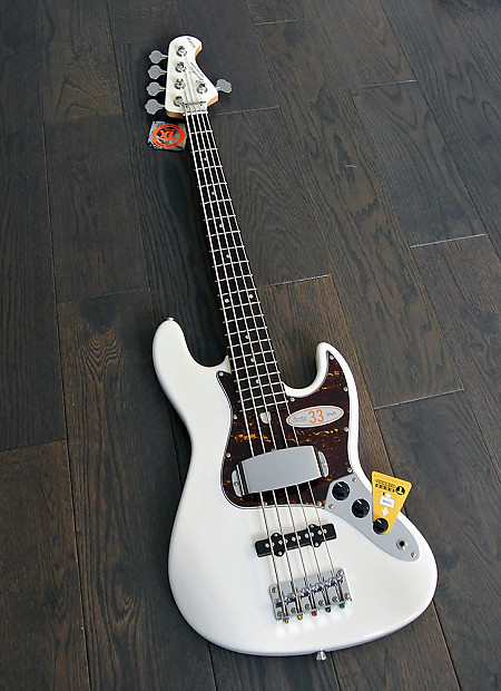Baccus 5弦ベース　WL-533 WL-533 （33inch スケール・5弦ベース） (Bacchus)