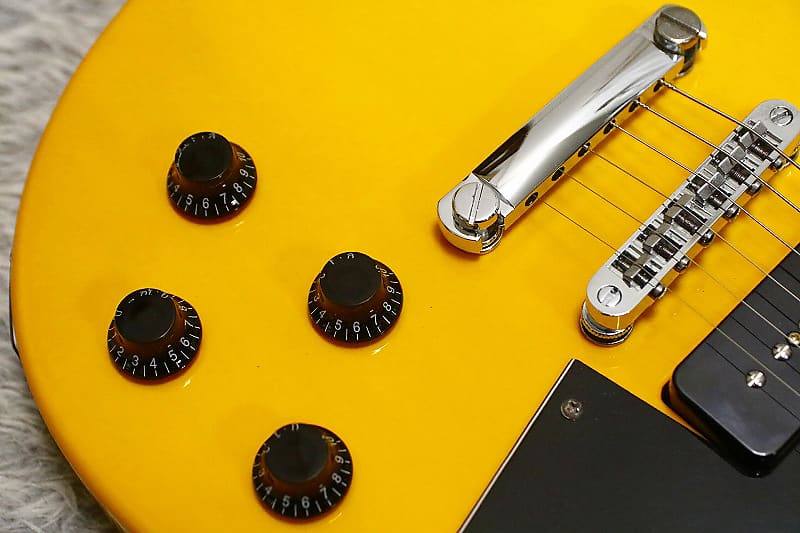 Blitz by Aria BLP-SPL Yellow Les Paul Special P90 type model Blitz by Aria BLP-SPL Yellow Les Paul Special P90 type model