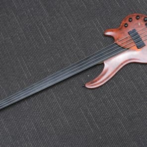 Cort curbow store fretless bass