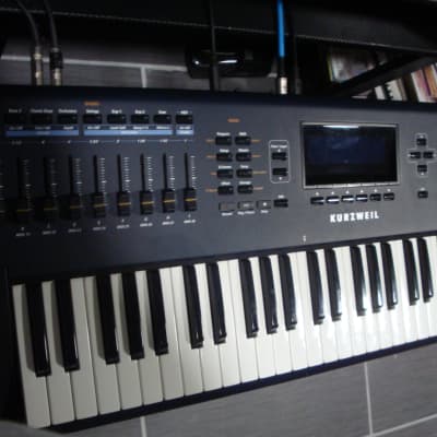 Kurzweil PC361 61-Key Digital Workstation Synthesizer 2010s - Black image 5