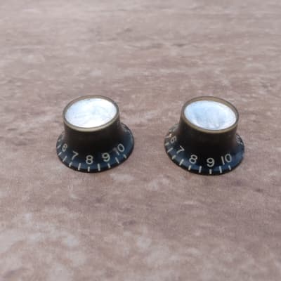 Pair of Vintage 1960's Gibson Black Reflector Cap Control Knobs! image 2