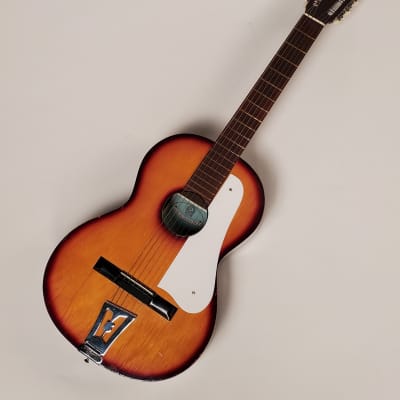 Antigua Casa Nunez 1950's/60's. A rare guitar with a Classical neck and a Parlor body. Read on. RARE image 1