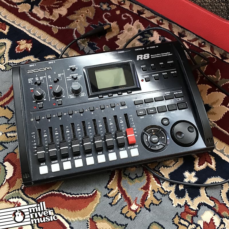 Zoom R8 Recorder - Used, with PSU