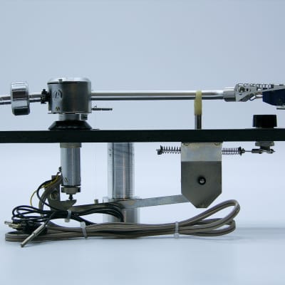 Thorens TP14 tonearm with TD124 board image 7