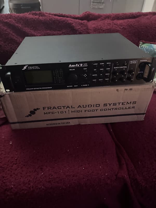 ギター Fractal Audio Axe-Fx II XL+ Fractal Audio AXE FX II